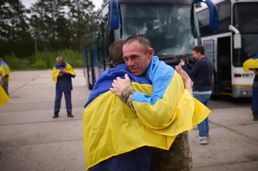 Russia and Ukraine exchange 185 prisoners of war each