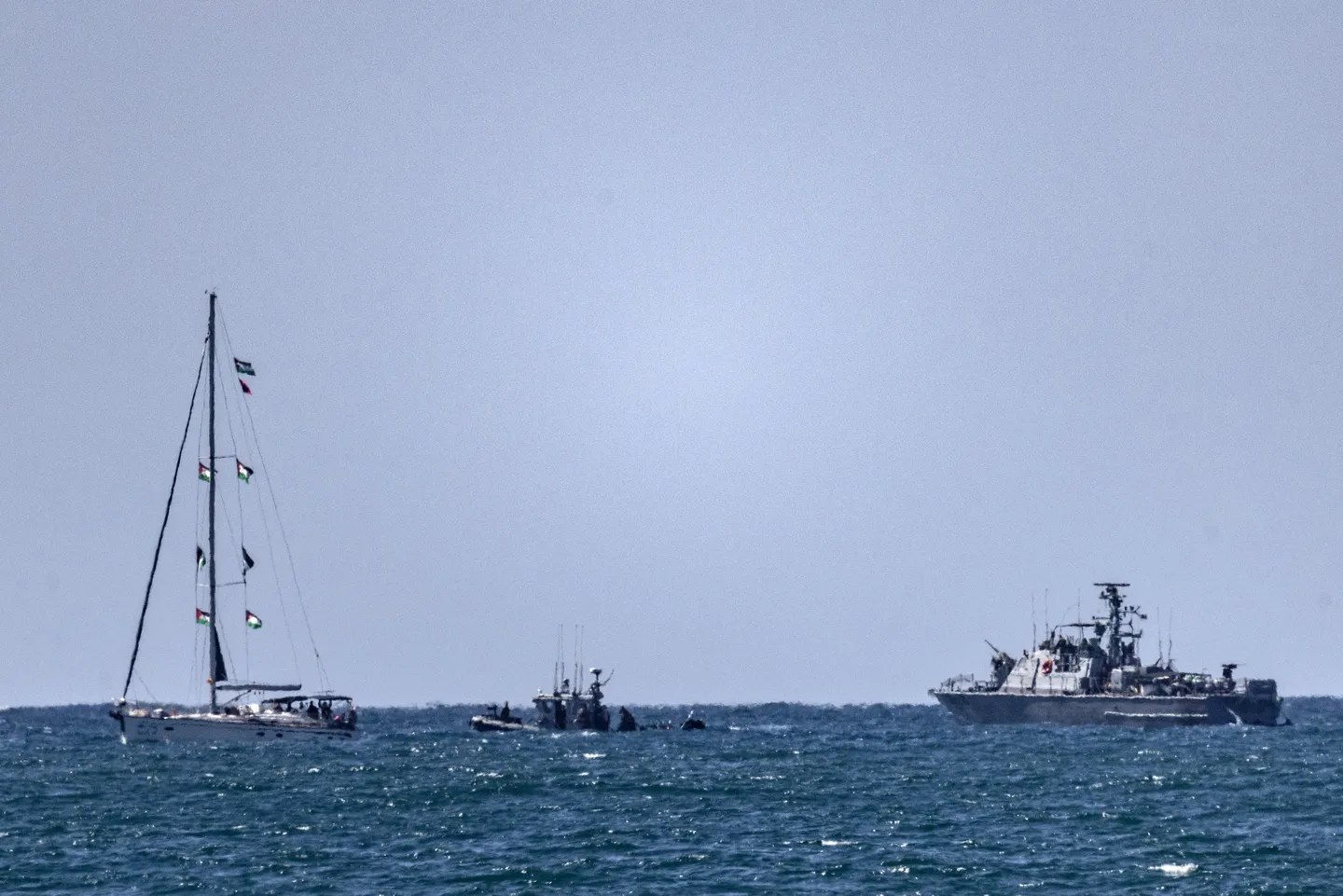 إسرائيل تسيطر على قوارب "أسطول الصمود" ومنظمة حقوقية تكشف انتهاكات بحق النشطاء المعتقلين