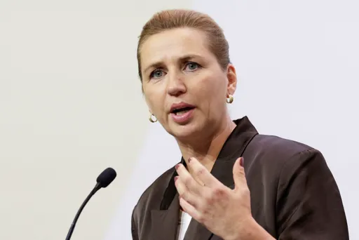 Denmark berencana larang anak di bawah 15 tahun pakai media sosial demi lindungi masa kecil mereka