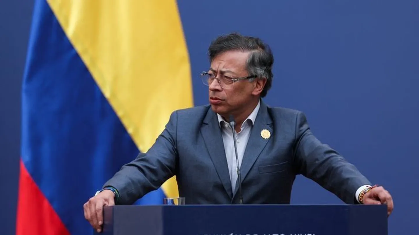 Presidente colombiano expulsa diplomatas israelitas após ataque a flotilha com destino a Gaza