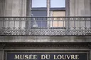 Braquage du Louvre: un audit révèle d’importantes failles de sécurité