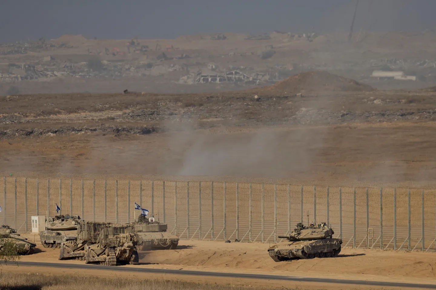 El doble juego de Israel: ha violado alto el fuego 80 veces, mientras apoya bandas armadas en Gaza