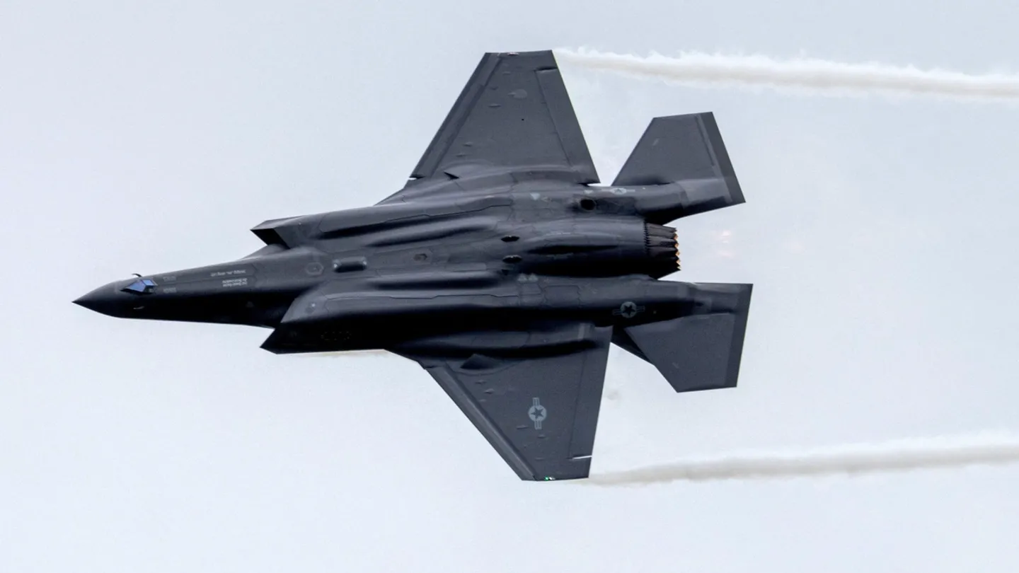 Relatório: Alemanha planeia comprar mais 15 caças F-35 em meio para reforçar a sua defesa