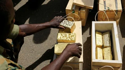 Sudan pound depreciates after UAE flight ban hits gold exports