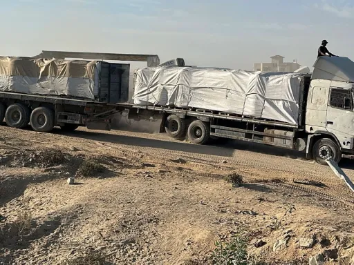 Apenas cerca de 15% dos camiões de ajuda são permitidos a entrar em Gaza desde o cessar-fogo