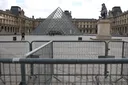 Louvre reopens after jewellery heist as investigation intensifies