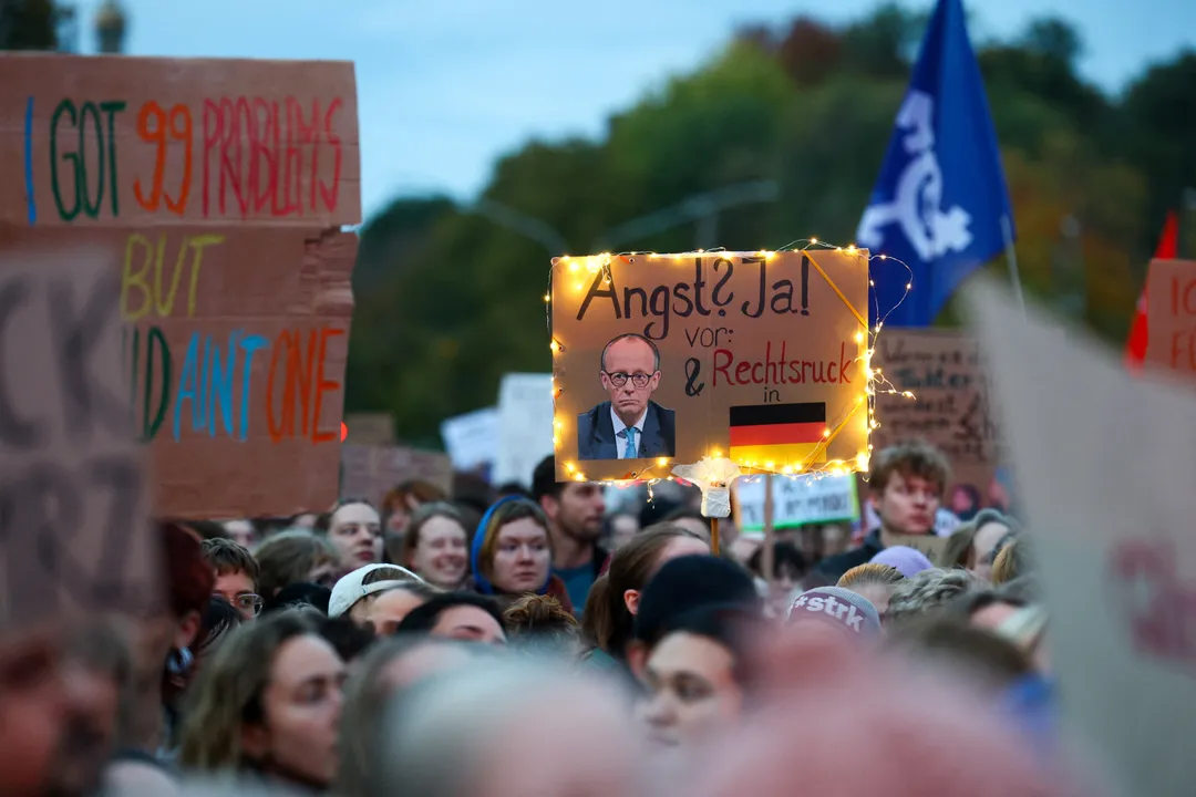 Merz rückt nach rechts – die AfD profitiert