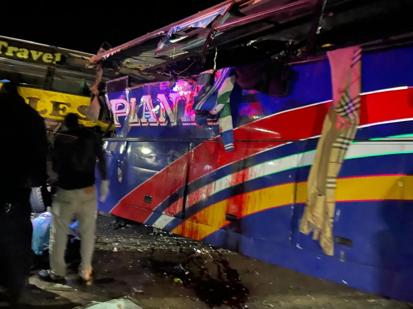 Ouganda : 46 morts dans une grave collision d'autocars