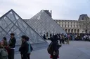 Muzej Louvre ponovo otvoren nakon krađe nakita vrijednog 88 miliona eura
