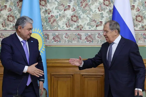 Казакстан жана Россия: Каспий аймагы тынчтык жана кызматташтык аймагы бойдон калышы керек