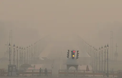 भारत ने घातक धुंध से निपटने के लिए दिल्ली में क्लाउड सीडिंग का परीक्षण किया