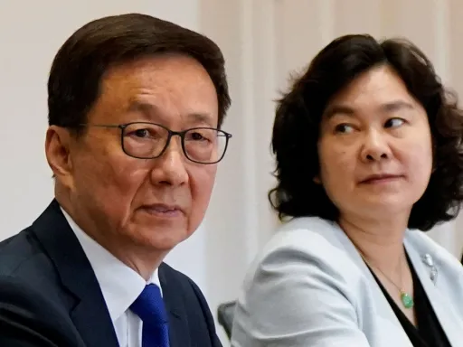 Vice-presidente da China apela a 'parceria' com os EUA antes de possível encontro entre Xi e Trump