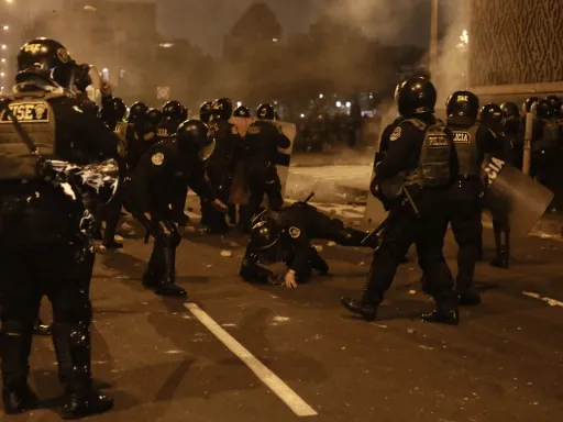 Peru declara estado de emergência de 30 dias em Lima devido ao aumento da criminalidade