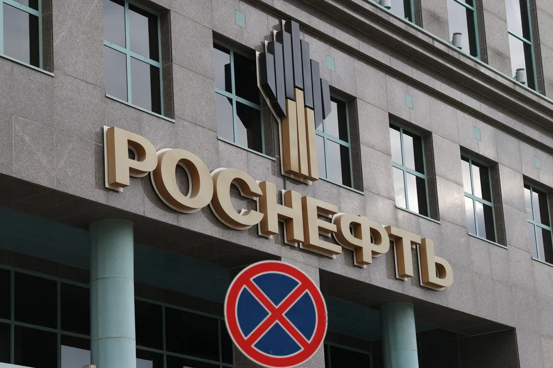 “Rusiyanın ''Rosneft'' və ''Lukoil'' şirkətlərinin səhmləri kəskin şəkildə ucuzlaşıb