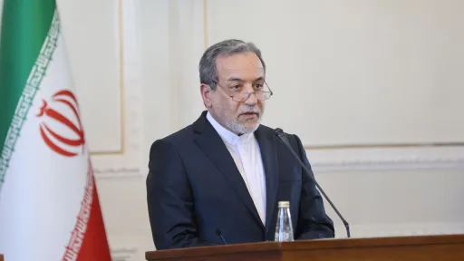وزیر امور خارجه ایران: تا آمریکا سیاست‌های زیاده‌خواهانه را کنار نگذارد به میز مذاکره برنمی‌گردیم