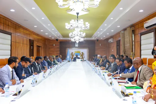 Golaha Wasiirrada XFS oo ansixiyay kalasaaridda degmooyinka Muqdisho iyo sharciyo qaran oo muhiim ah