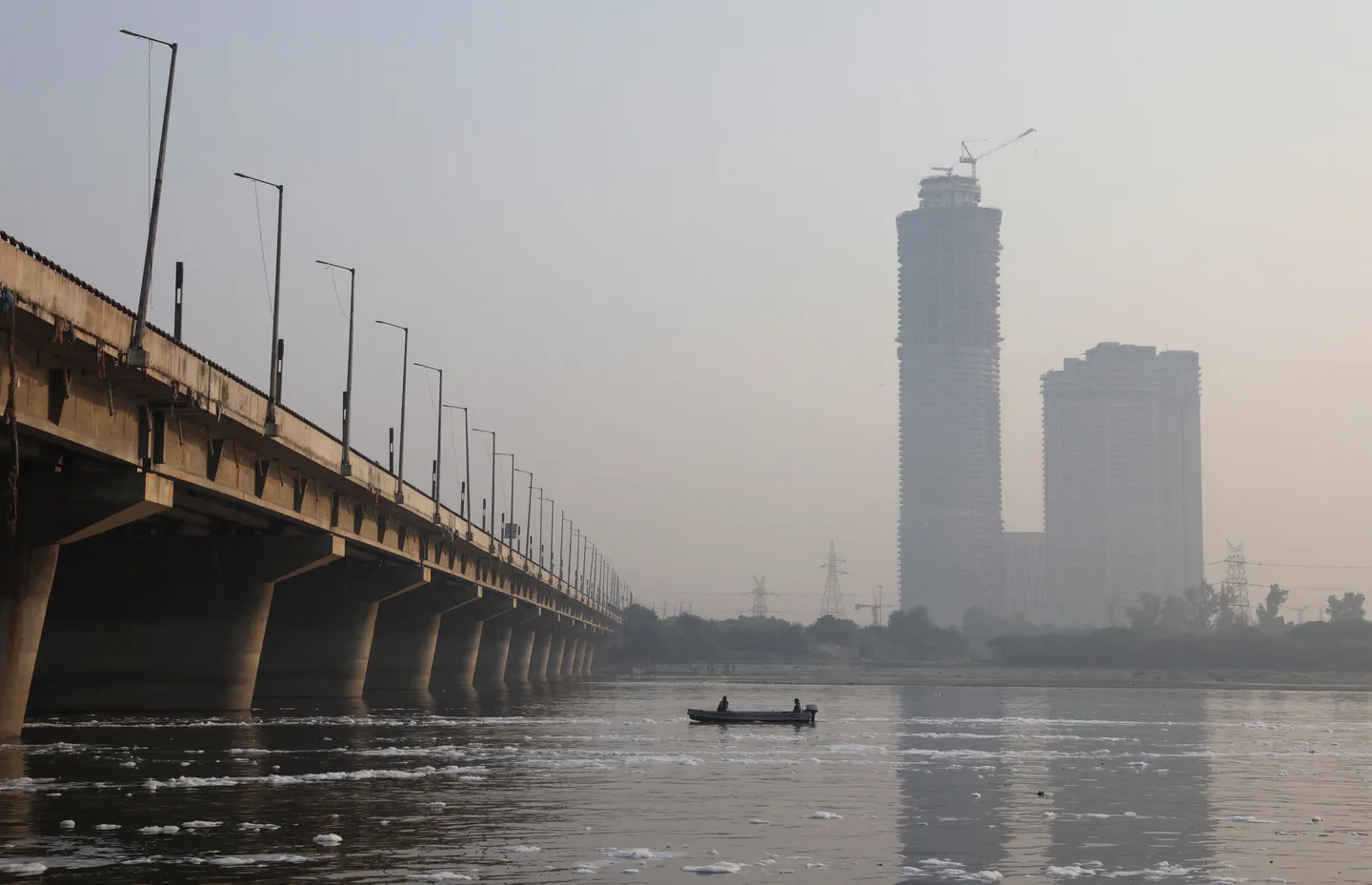 Индија за прв пат предизвикала вештачки дожд за да го реши проблемот со загадувањето