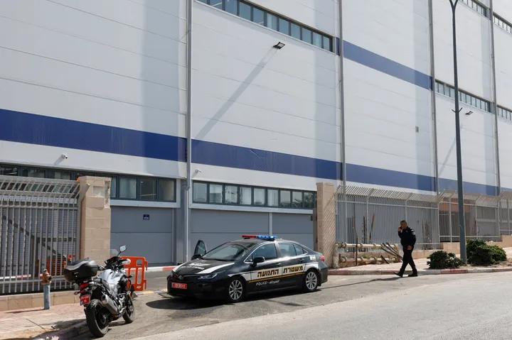 הנציב מני בנימין, יו"ר להב 433, נמצא תחת חקירה