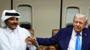 ترمب يلتقي أمير قطر في أثناء توجّهه إلى آسيا ويشيد بدور الدوحة في تثبيت "اتفاق غزة"