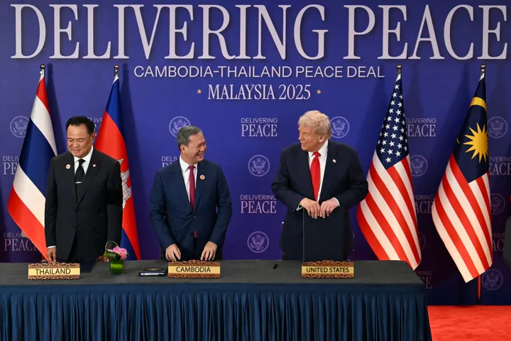 Тајланд го суспендираше мировниот договор со Камбоџа по експлозија на мина