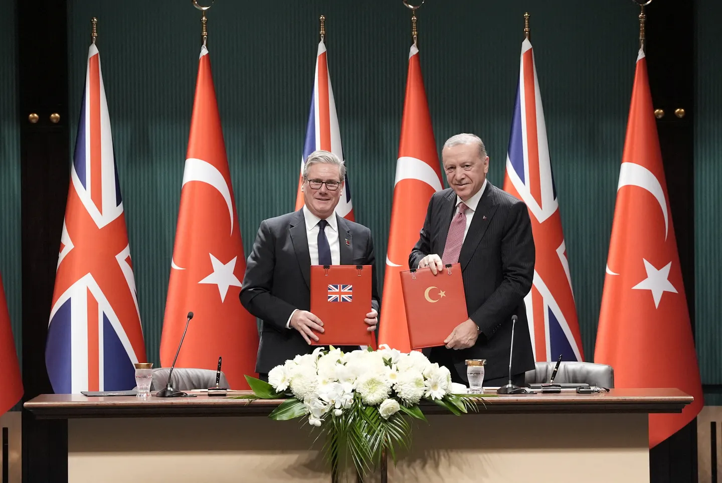 Erdogan na Starmer wasaini mkataba wa ndege za kivita za Eurofighter Typhoon