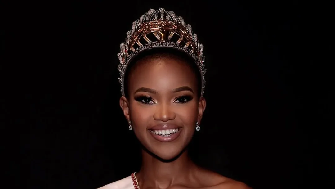 Mazaleni: Newly crowned Miss South Africa praised for therapeutic work with children