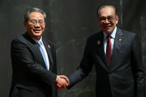 AS: Perjanjian dagang AS tidak halang kerjasama dengan China – Anwar