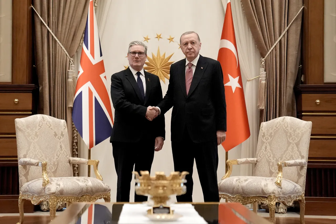 Britaniya Bosh vaziri Starmer Anqarada