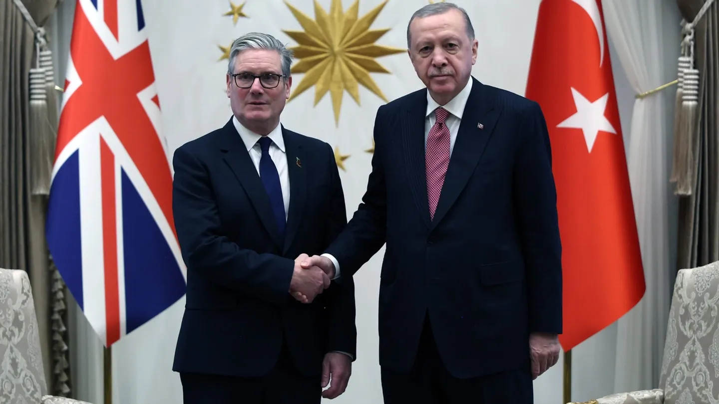 Президент Эрдоган принял премьера Великобритании в Анкаре