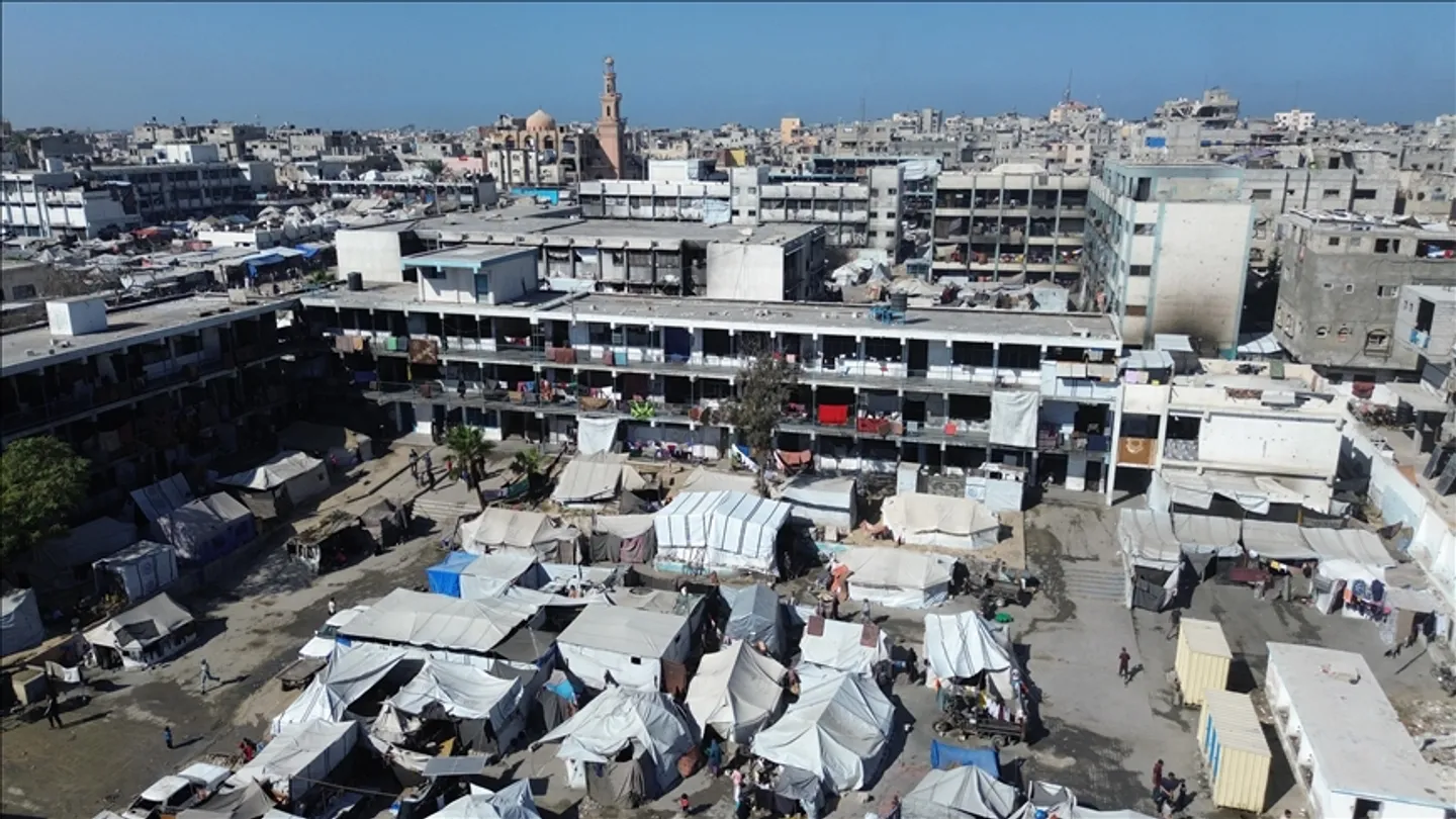 Училиштата на УНРВА служат како привремени засолништа за раселените лица во опустошената Газа