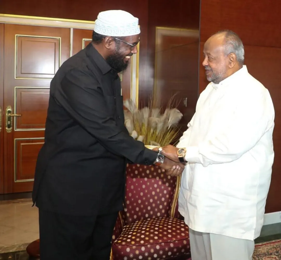 Wasiirka Awqaafta iyo Arrimaha Diinta Soomaaliya oo la kulmay Madaxweynaha Jabuuti