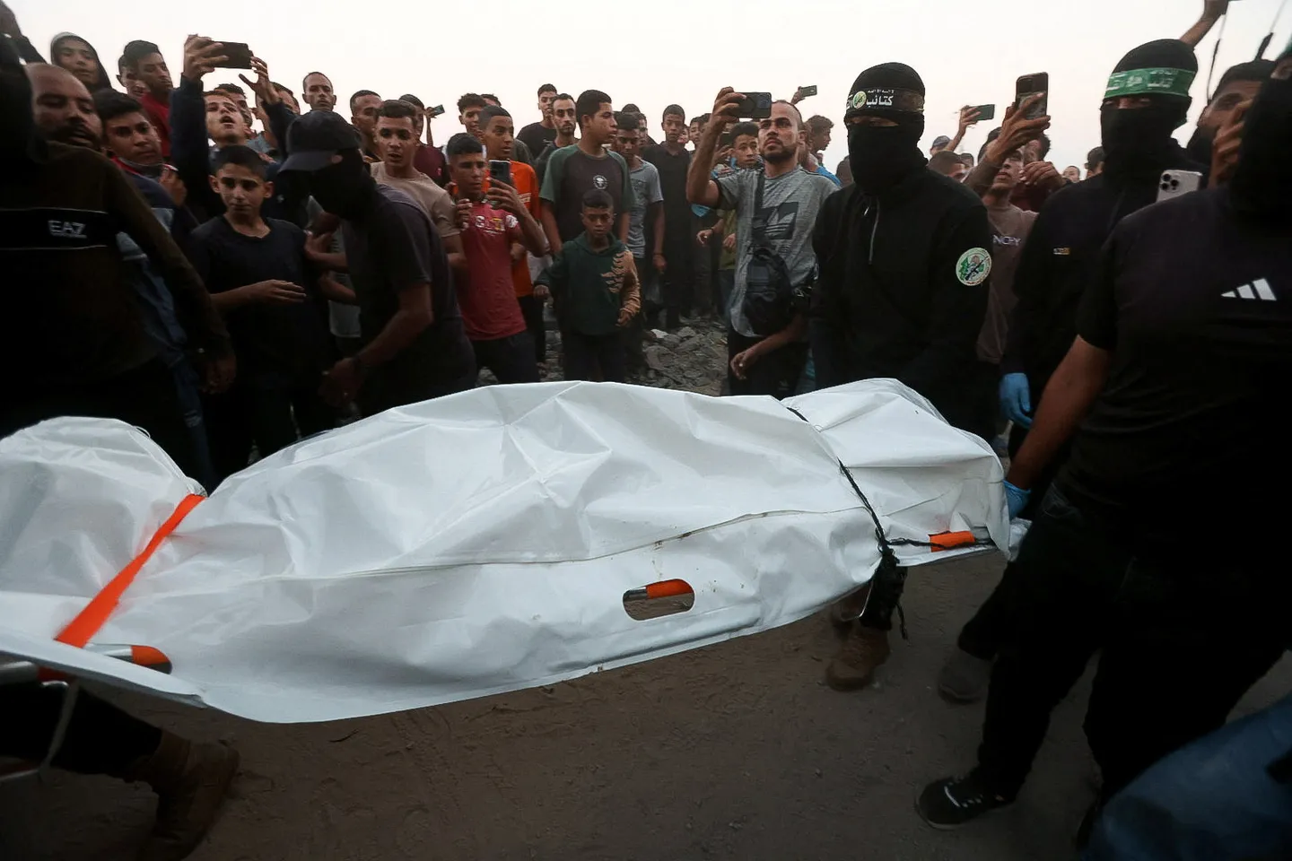 Mediji: Hamas je iz Gaze vratio posmrtne ostatke koji nisu pripadali izraelskim taocima