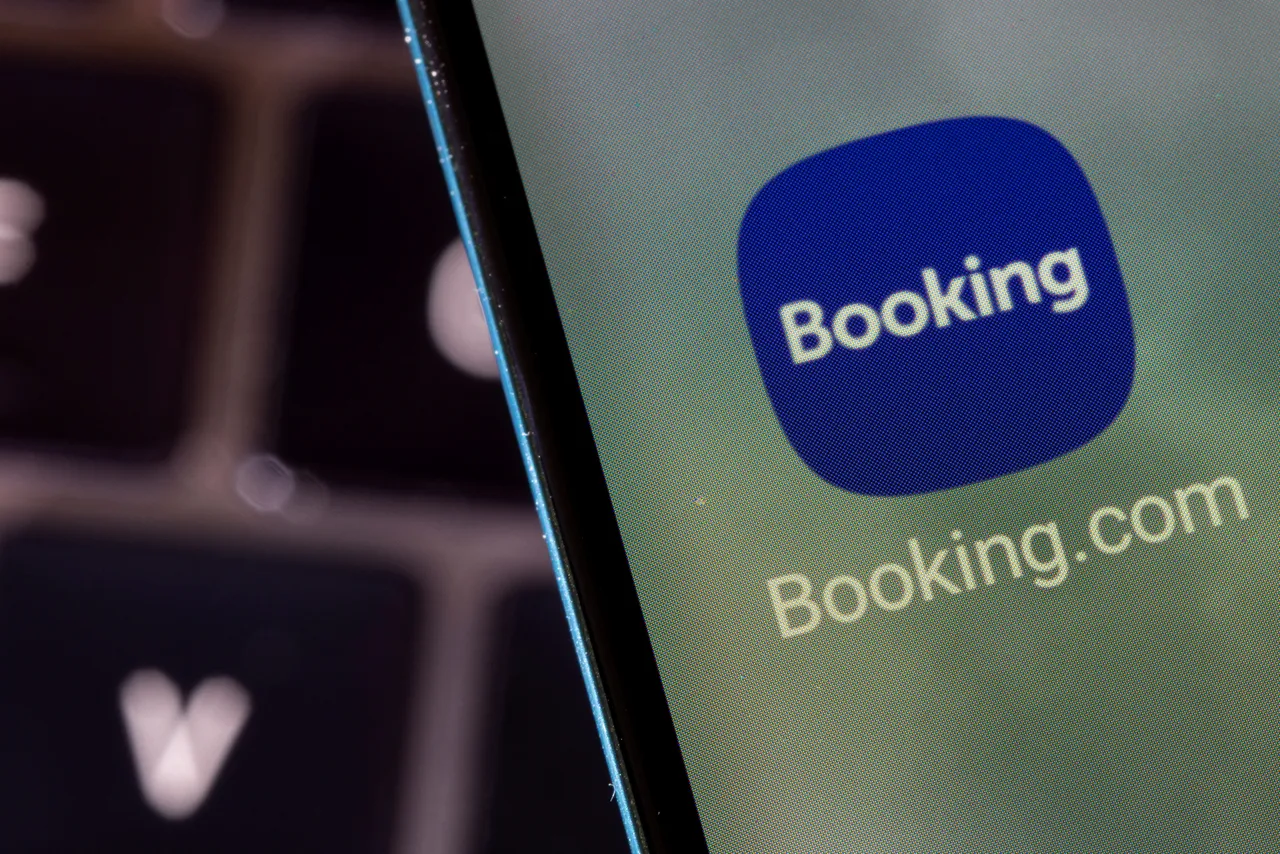 Nog meer datalekken binnen bekende bedrijven, nu bij Booking.com en Basic-Fit