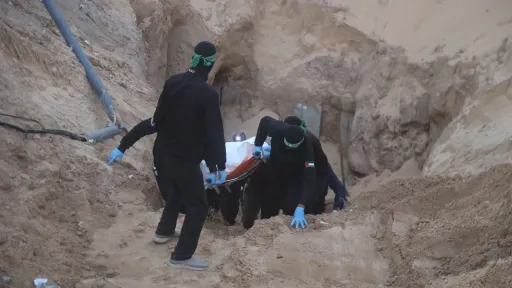 القسام تعلن العثور على جثة محتجز جديد.. وتؤكد: أي تصعيدٍ سيؤخر استعادة الاحتلال لجثث قتلاه