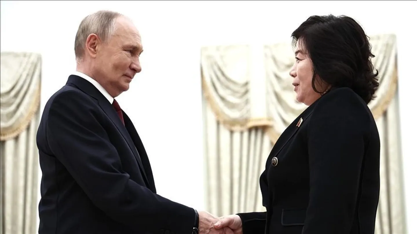 دیدار پوتین با وزیر امور خارجه کره شمالی در مسکو؛ تأکید بر گسترش همکاریهای دوجانبه