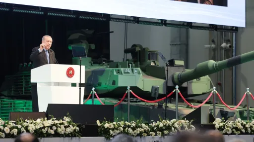 الرئيس أردوغان يؤكد أهمية "ألطاي" في فتح أبواب حقبة جديدة في تكنولوجيا الدبابات