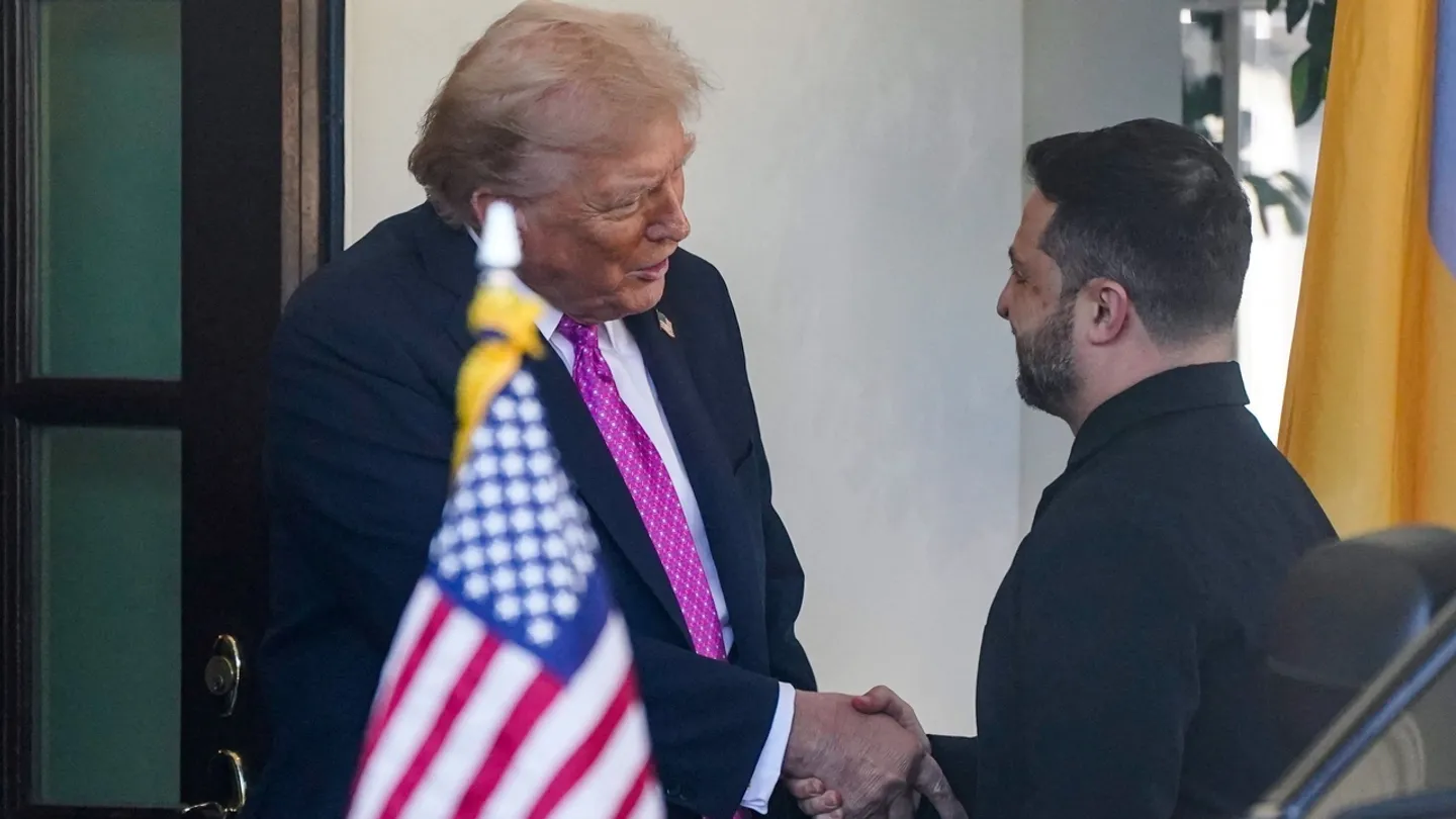 Зеленский попросил Трампа повлиять на Китай