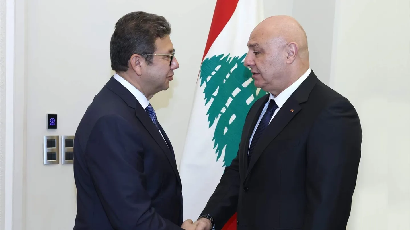 مصر تبدي استعدادها للمساعدة في استقرار جنوب لبنان.. وعون يؤكد التزام بلاده مكافحة الإرهاب