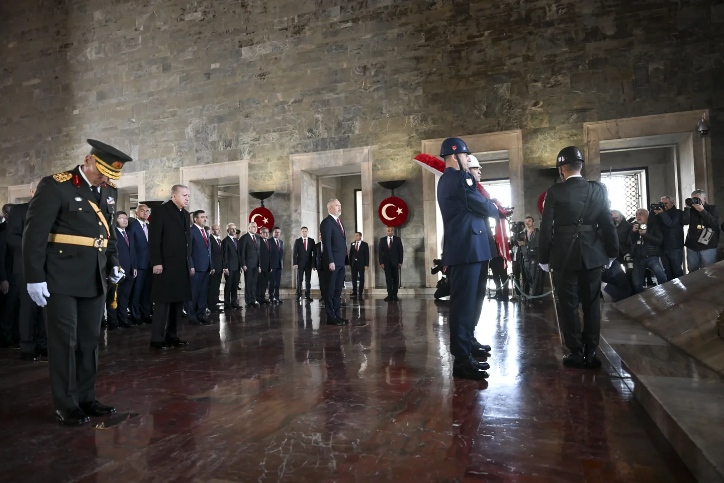 Prezident Erdoʻgʻan poytaxtdagi Anitqabrni ziyorat qildi