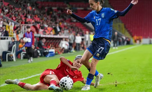 Türkiye mposht Kosovën me rezultat 3-0 në futboll për femra