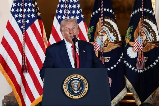 ئىسرائىلىيە ھۇجۇملىرىدىن كېيىنمۇ، ترامپ: «غەززەدىكى ئۇرۇش توختىتىش خەۋپ ئاستىدا ئەمەس» دېدى