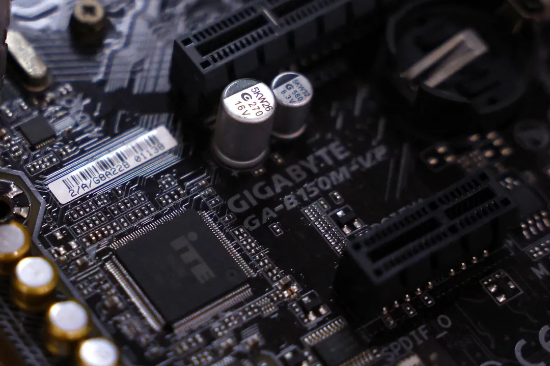 Grüne werfen Regierung Untätigkeit in Chip-Krise vor