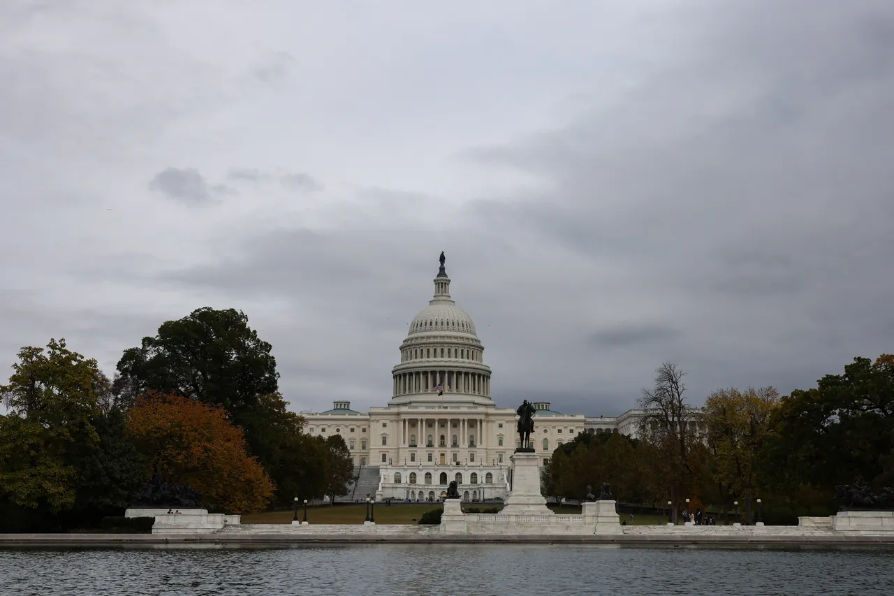 Some Republicans break ranks to back Democrats in Obamacare subsidy showdown