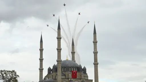 Türkiye celebra o 102.º aniversário da fundação da República
