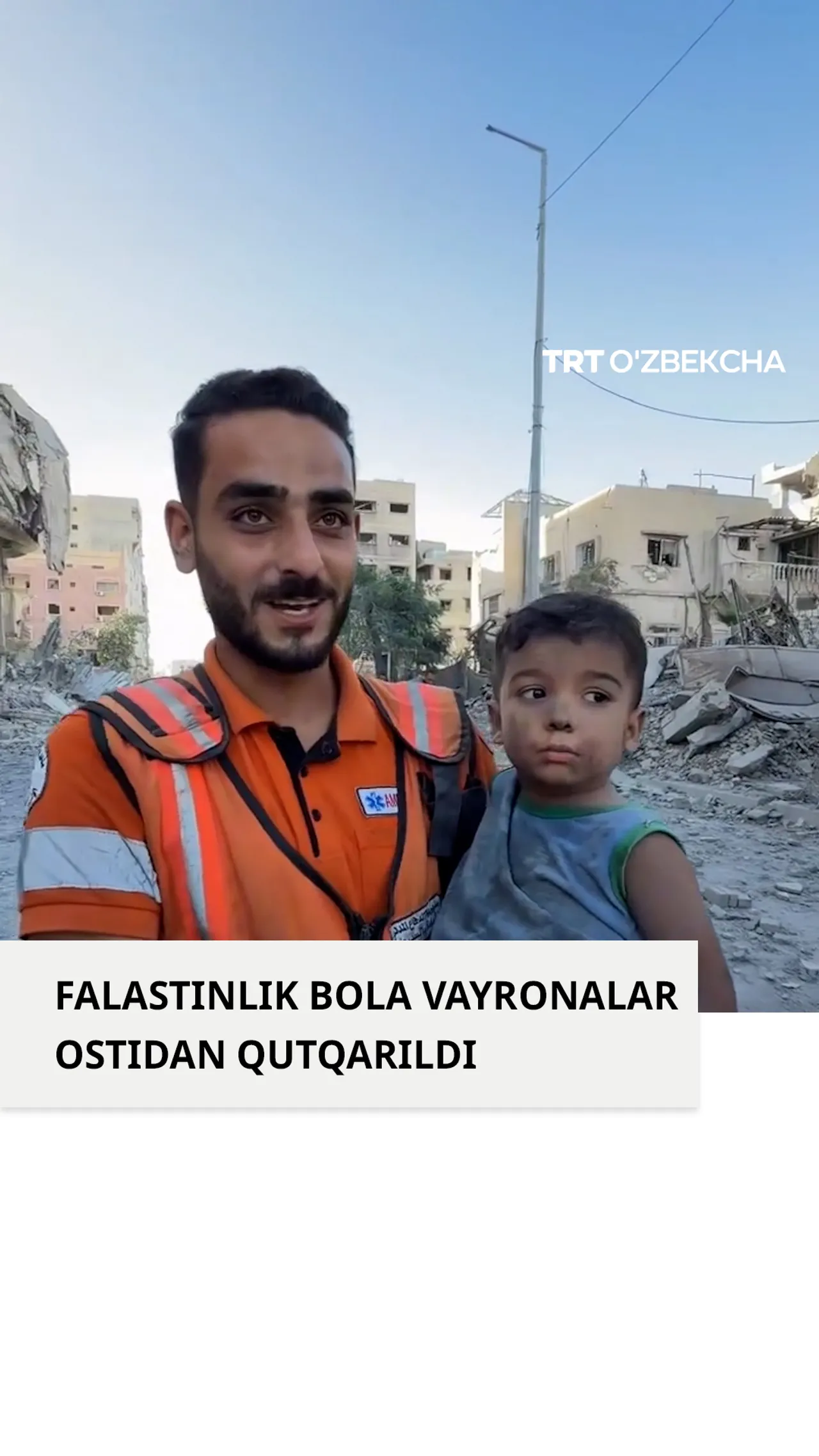 Falastinlik bola vayronalar ostidan qutqarildi