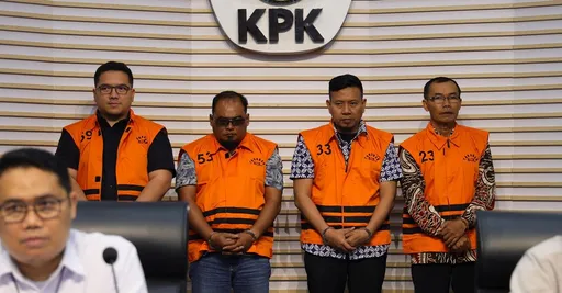 KPK tahan 4 tersangka kasus korupsi dana hibah Pemprov Jatim 2019–2022