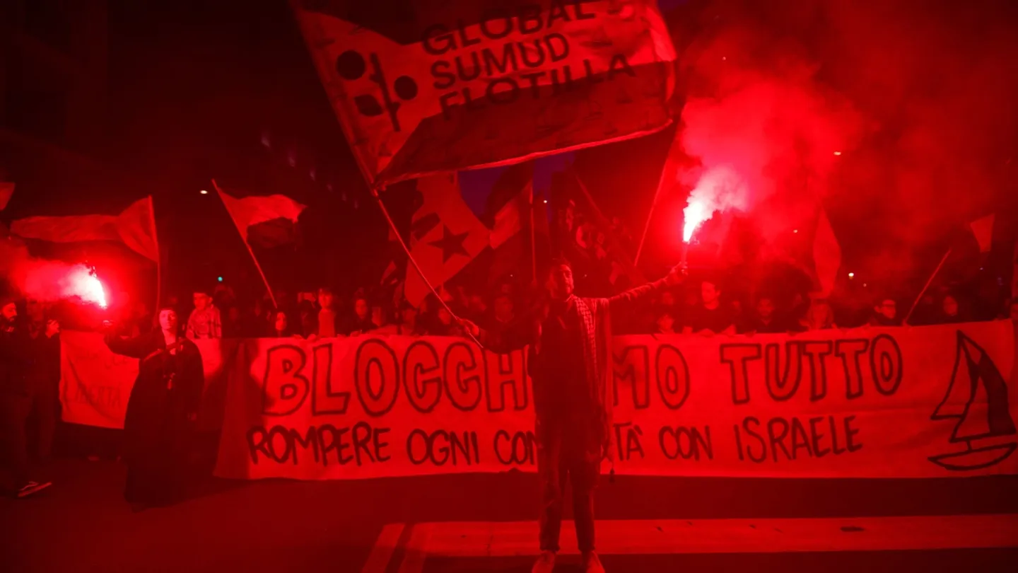 Protestos intensificam-se na Itália no segundo dia após ataque israelita à Flotilha Global Sumud