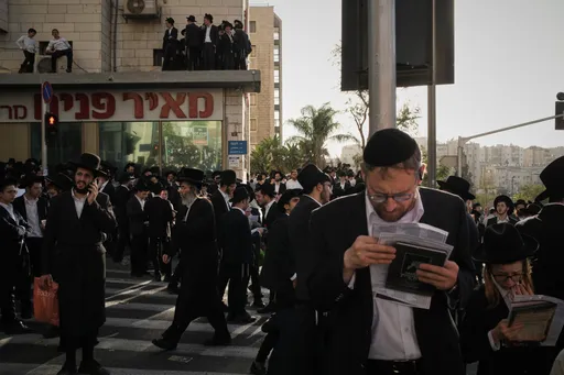 נתניהו ממהר לקדם פטור המוני לחרדים מול מרד בכנסת