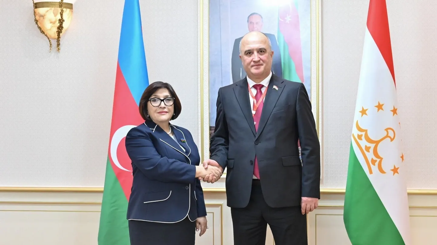 رئیس مجلس تاجیکستان در مراسم سالگرد تصویب قانون اساسی آذربایجان شرکت کرد