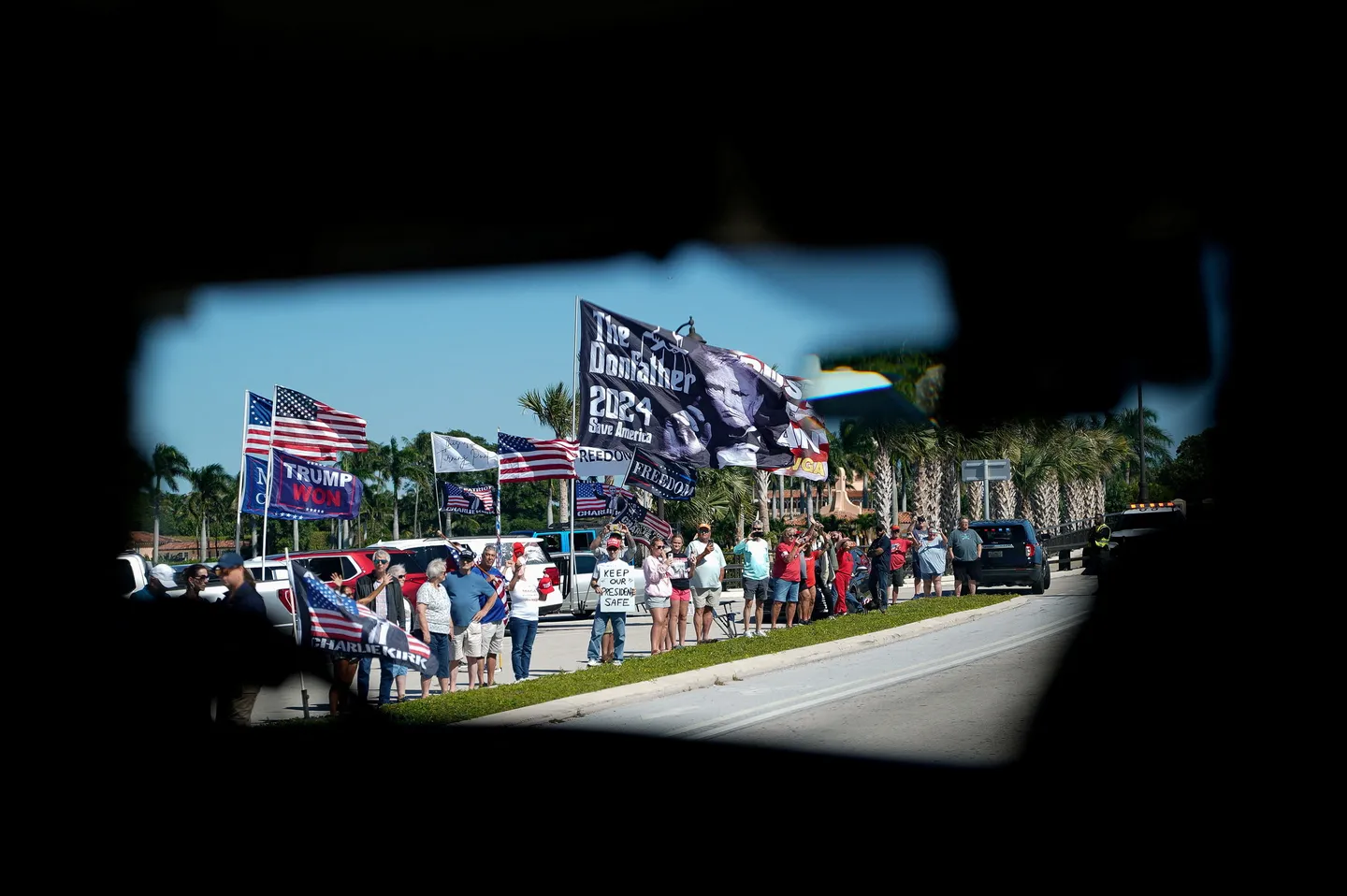 Sondazh: Mbështetja publike për Trumpin ra në 37 për qind gjatë mandatit të tij të dytë